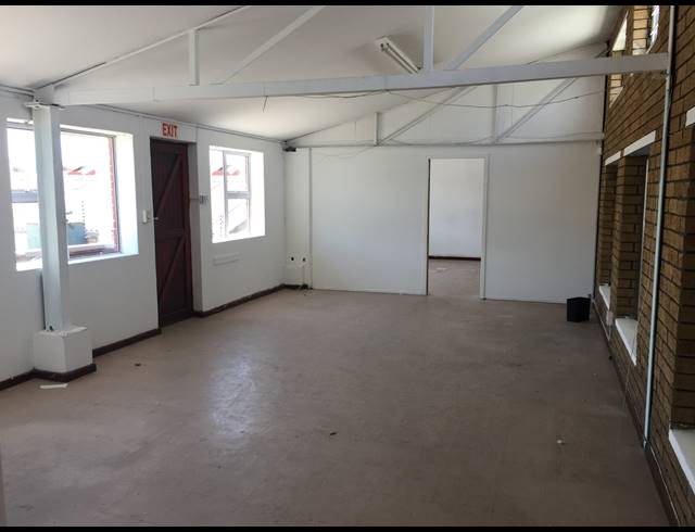 566M² FACTORY RENTED IN PAROW CENTRAL